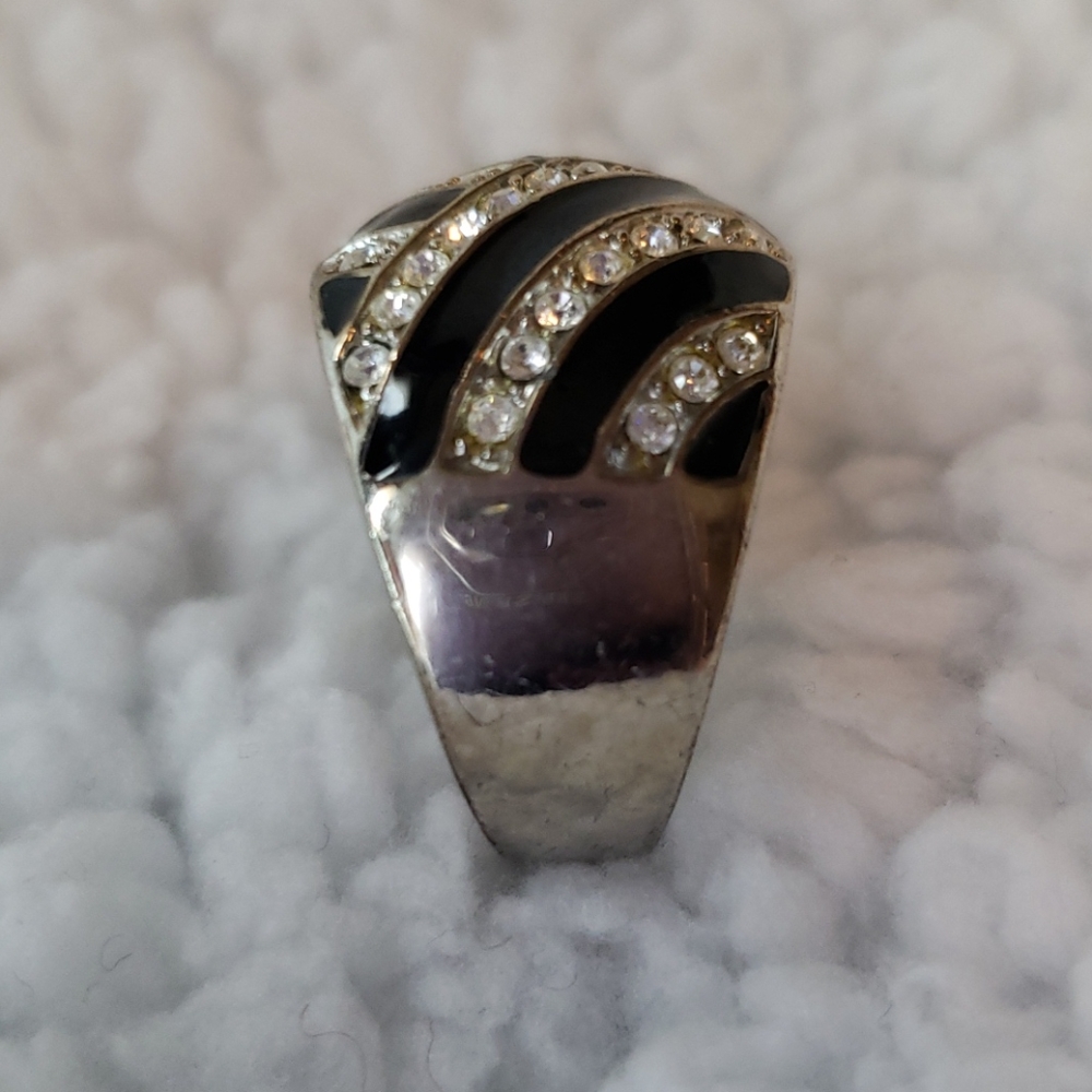 Express Ring - Picture 3 of 5
